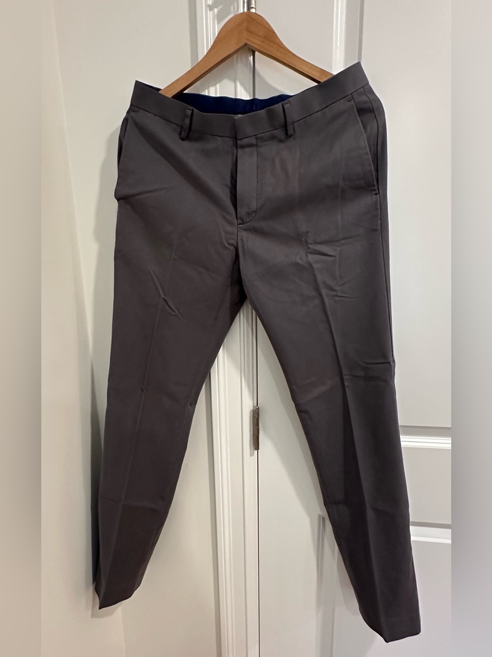 Banana Republic Men’s Chinos in Dark Gray
